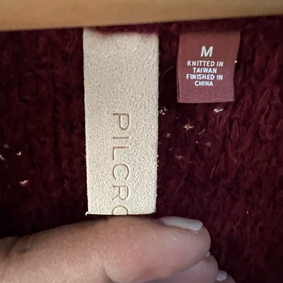 NWT Size M This cardigan complements dewy mornings and chilly evenings with ease - Picture 12 of 15